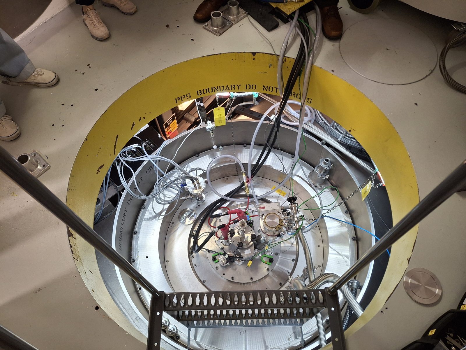 The NOMAD beamline at the Spallation Neutron Source, Oak Ridge